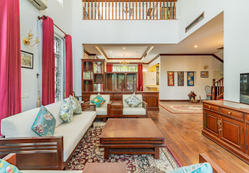 5 Bedroom Villa For Rent - Tonle Bassac, Phnom Penh thumbnail