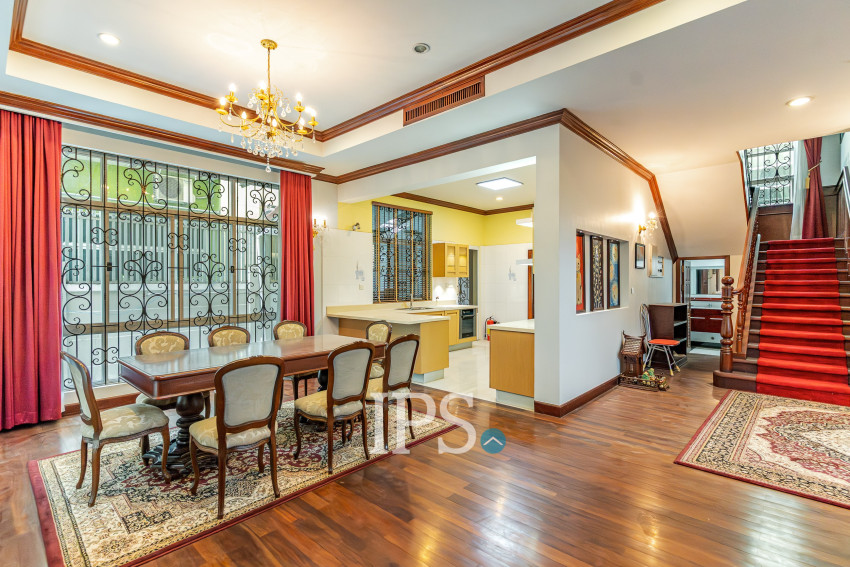 5 Bedroom Villa For Rent - Tonle Bassac, Phnom Penh