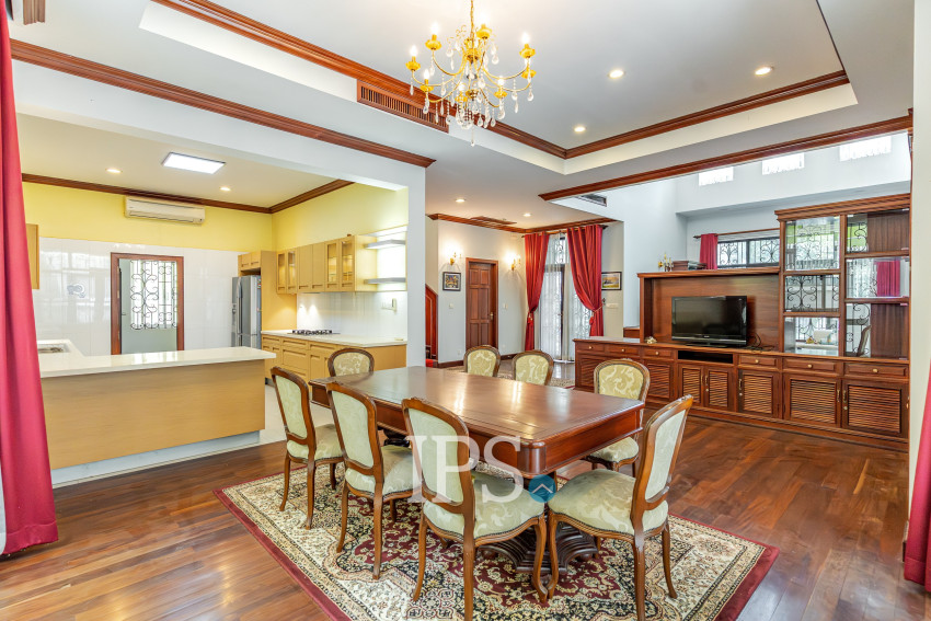 5 Bedroom Villa For Rent - Tonle Bassac, Phnom Penh