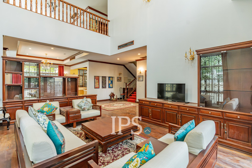 5 Bedroom Villa For Rent - Tonle Bassac, Phnom Penh