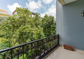 5 Bedroom Villa For Rent - Tonle Bassac, Phnom Penh thumbnail