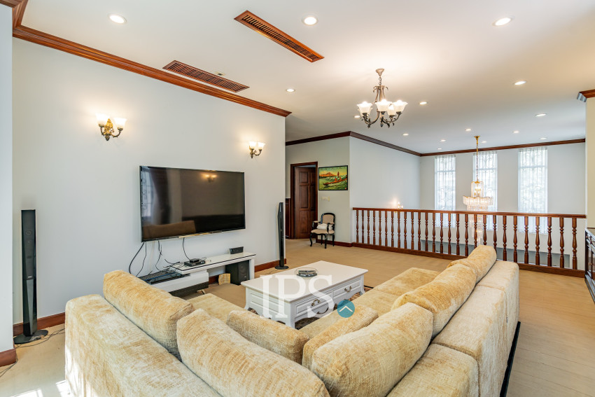 5 Bedroom Villa For Rent - Tonle Bassac, Phnom Penh