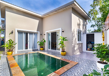 2 Bedroom Villa For Sale - Svay Dangkum, Siem Reap thumbnail