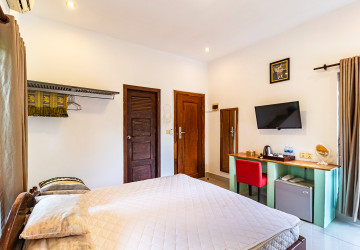 Hotel  Restaurant Business For Sale - Riverside, Slor Kram, Siem Reap thumbnail