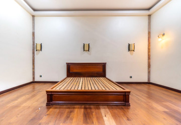 5 Bedroom  Villa For Rent - Sra Ngae, Siem Reap thumbnail