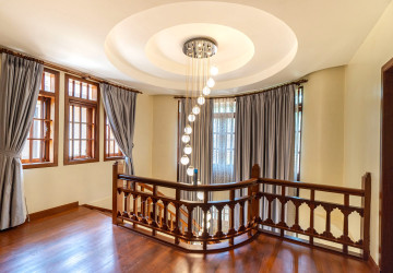 5 Bedroom  Villa For Rent - Sra Ngae, Siem Reap thumbnail