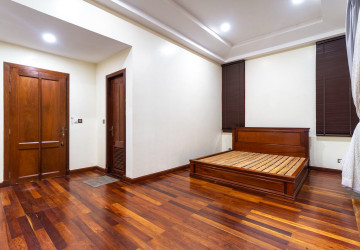 5 Bedroom  Villa For Rent - Sra Ngae, Siem Reap thumbnail