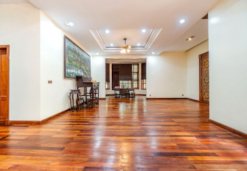 5 Bedroom  Villa For Rent - Sra Ngae, Siem Reap thumbnail
