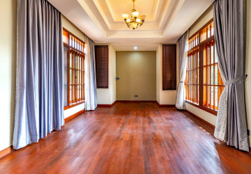 5 Bedroom  Villa For Rent - Sra Ngae, Siem Reap thumbnail