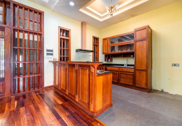 5 Bedroom  Villa For Rent - Sra Ngae, Siem Reap thumbnail