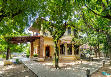5 Bedroom  Villa For Rent - Sra Ngae, Siem Reap thumbnail