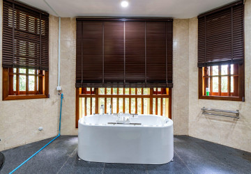 5 Bedroom  Villa For Rent - Sra Ngae, Siem Reap thumbnail