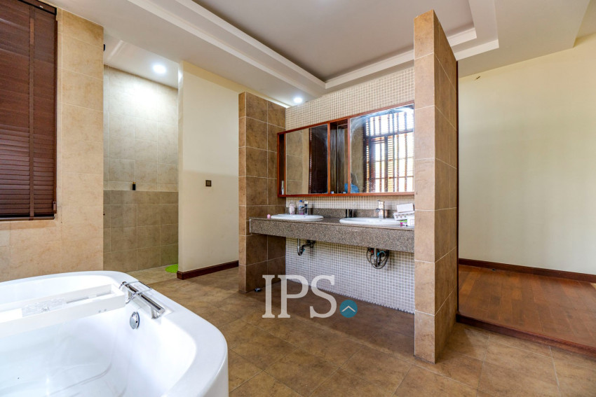 5 Bedroom Villa For Rent - Sra Ngae, Siem Reap
