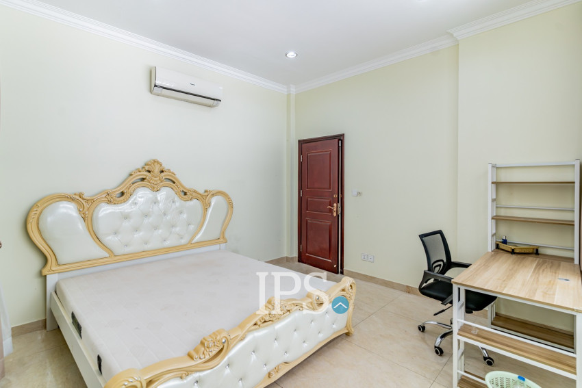 6 Bedroom Villa For Rent - Tonle Bassac, Phnom Penh