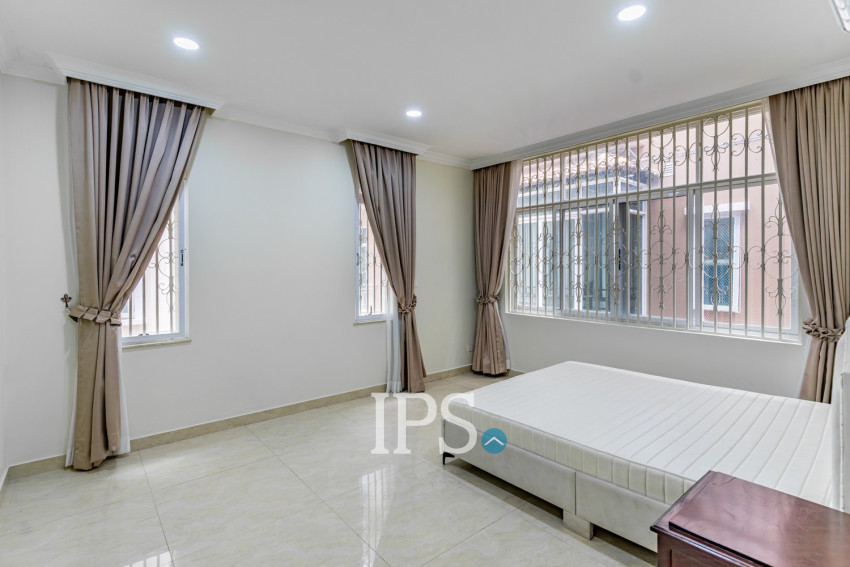 6 Bedroom Villa For Rent - Tonle Bassac, Phnom Penh