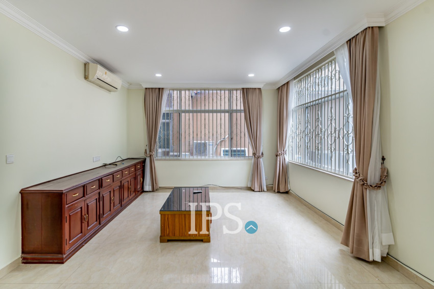 6 Bedroom Villa For Rent - Tonle Bassac, Phnom Penh