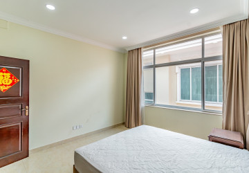 6 Bedroom Villa For Rent - Tonle Bassac, Phnom Penh thumbnail
