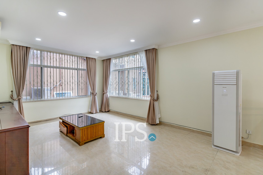 6 Bedroom Villa For Rent - Tonle Bassac, Phnom Penh
