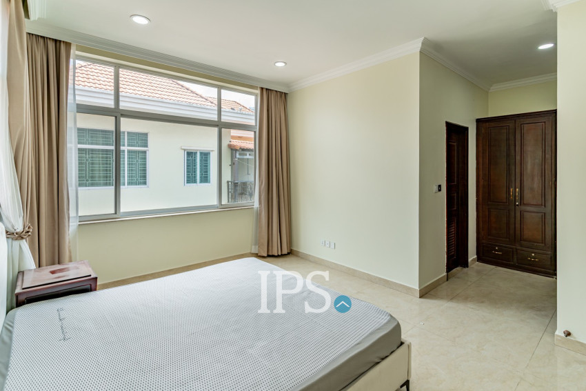 6 Bedroom Villa For Rent - Tonle Bassac, Phnom Penh