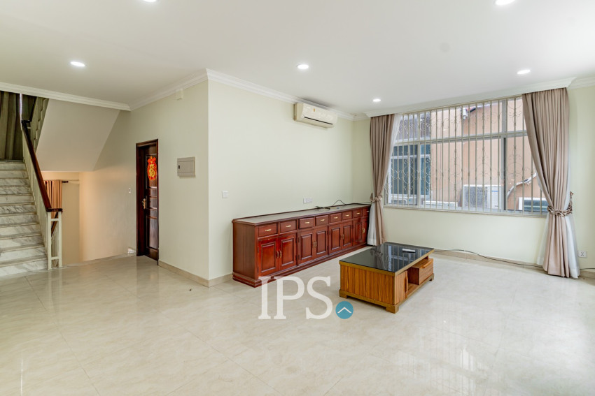 6 Bedroom Villa For Rent - Tonle Bassac, Phnom Penh
