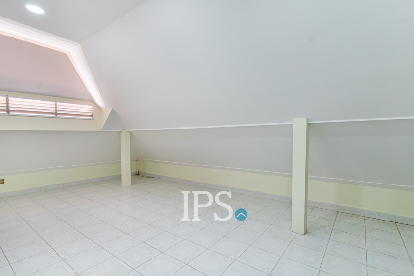 6 Bedroom Villa For Rent - Tonle Bassac, Phnom Penh