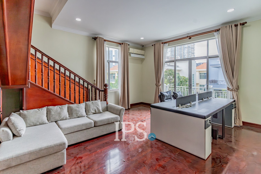 6 Bedroom Villa For Rent - Tonle Bassac, Phnom Penh