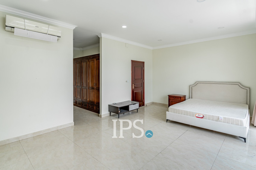 6 Bedroom Villa For Rent - Tonle Bassac, Phnom Penh