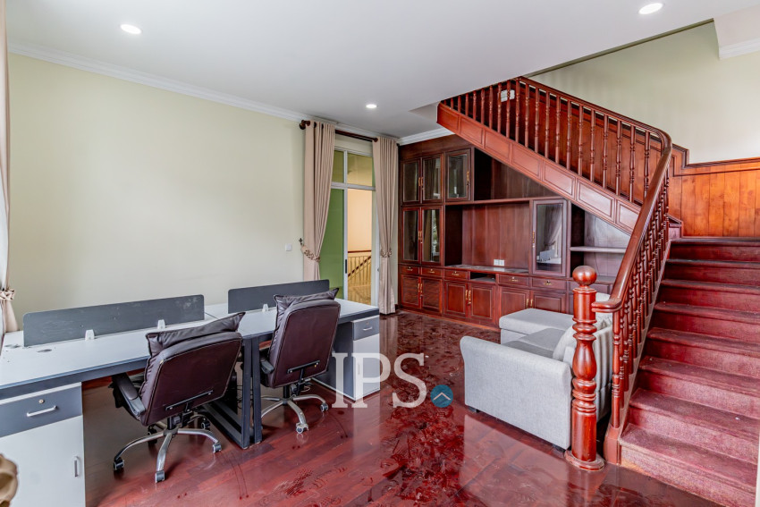6 Bedroom Villa For Rent - Tonle Bassac, Phnom Penh