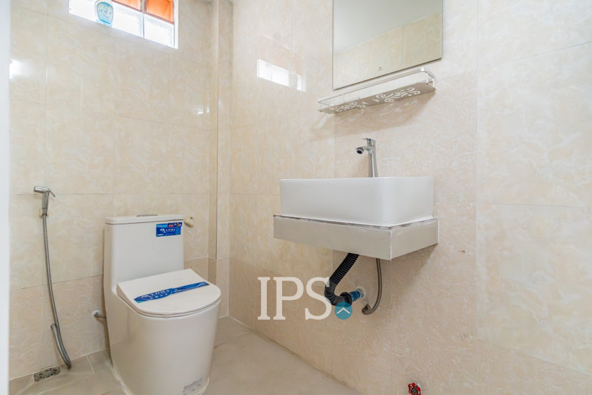 Renovated 3 Bedroom Apartment For Rent - Tonle Bassac, Phnom Penh
