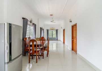 Renovated 3 Bedroom Apartment For Rent - Tonle Bassac, Phnom Penh thumbnail