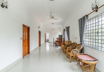 Renovated 3 Bedroom Apartment For Rent - Tonle Bassac, Phnom Penh thumbnail