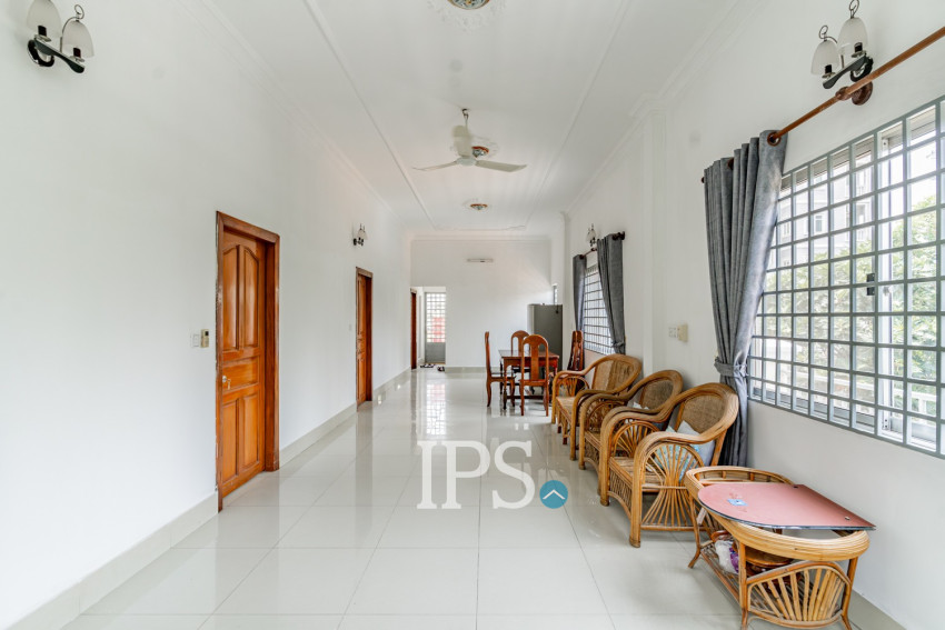 Renovated 3 Bedroom Apartment For Rent - Tonle Bassac, Phnom Penh