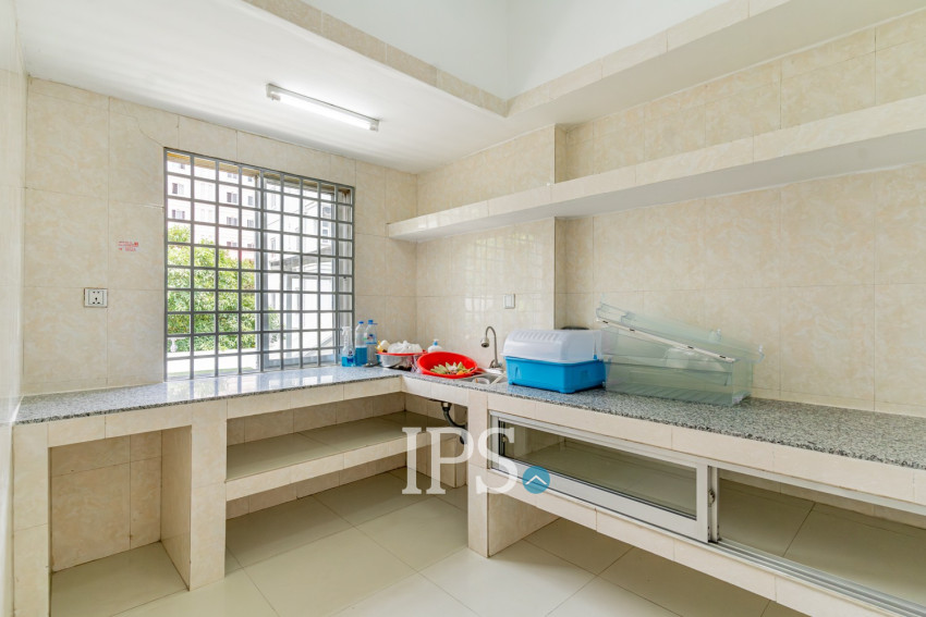 Renovated 3 Bedroom Apartment For Rent - Tonle Bassac, Phnom Penh