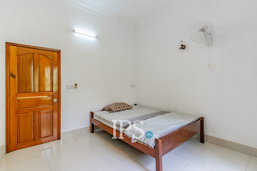 Renovated 3 Bedroom Apartment For Rent - Tonle Bassac, Phnom Penh