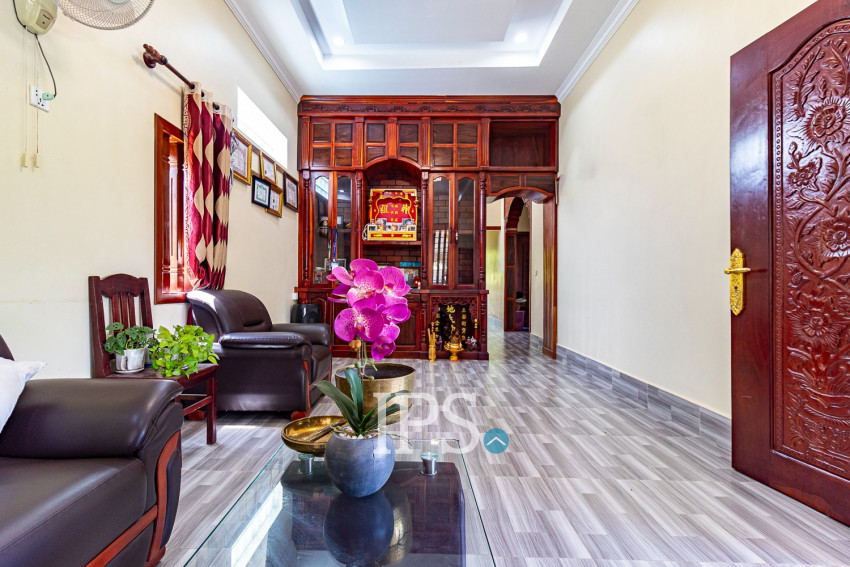 2 Bedroom House For Sale - Svay Dangkum, Siem Reap