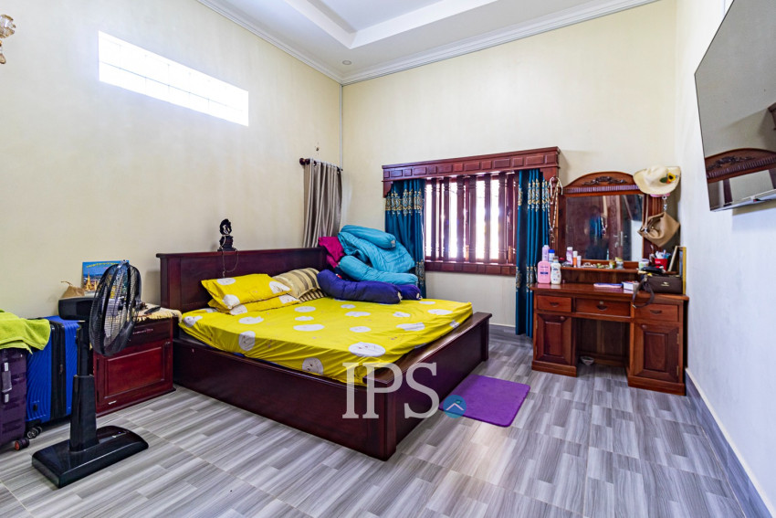 2 Bedroom House For Sale - Svay Dangkum, Siem Reap