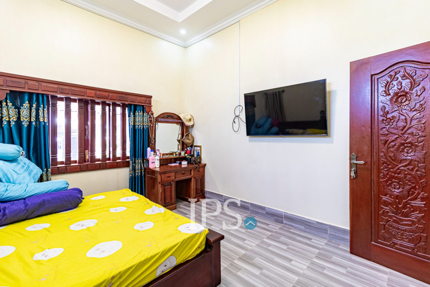 2 Bedroom House For Sale - Svay Dangkum, Siem Reap