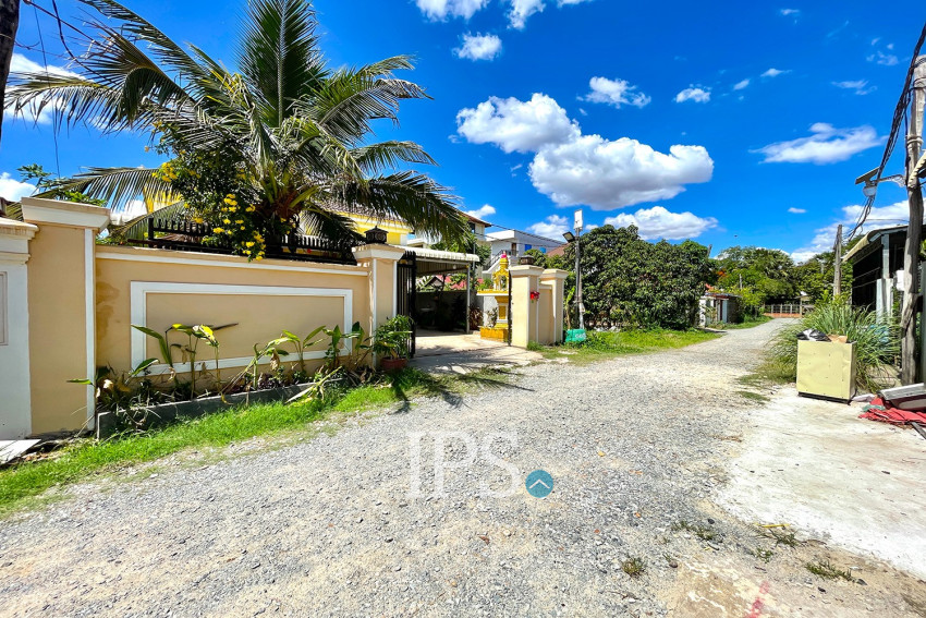 2 Bedroom House For Sale - Svay Dangkum, Siem Reap