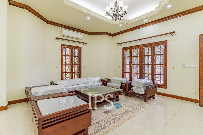 5 Bedroom Villa For Rent - Tonle Bassac, Phnom Penh