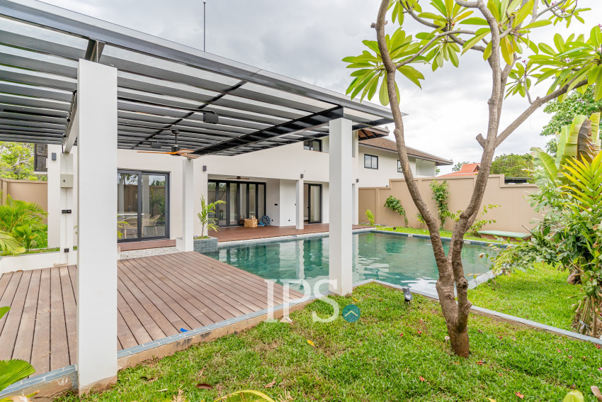 5 Bedroom Villa For Rent - Arey Ksat, Phnom Penh