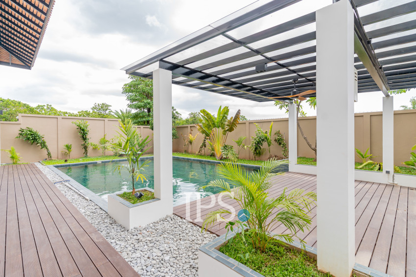 5 Bedroom Villa For Rent - Arey Ksat, Phnom Penh