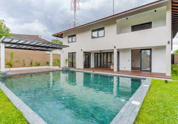 5 Bedroom Villa For Rent - Arey Ksat, Phnom Penh thumbnail