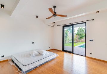 5 Bedroom Villa For Rent - Arey Ksat, Phnom Penh thumbnail