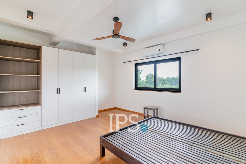 5 Bedroom Villa For Rent - Arey Ksat, Phnom Penh