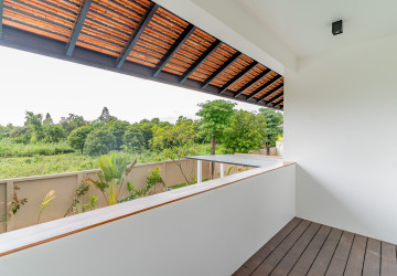 5 Bedroom Villa For Rent - Arey Ksat, Phnom Penh thumbnail