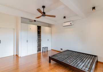 5 Bedroom Villa For Rent - Arey Ksat, Phnom Penh thumbnail