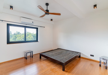 5 Bedroom Villa For Rent - Arey Ksat, Phnom Penh thumbnail