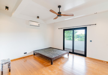 5 Bedroom Villa For Rent - Arey Ksat, Phnom Penh thumbnail