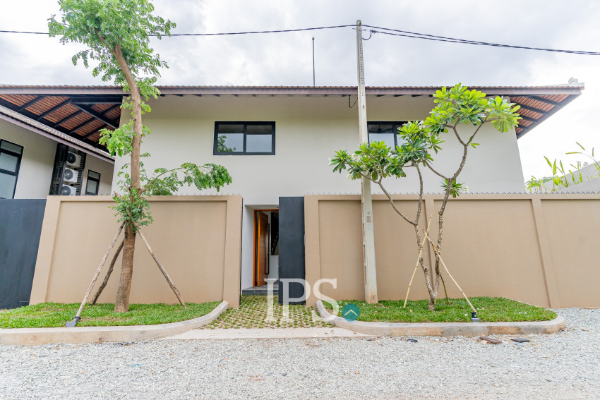 5 Bedroom Villa For Rent - Arey Ksat, Phnom Penh
