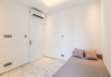 12nd Floor 2 Bedroom Condo For Rent - J Tower 2, BKK1, Phnom Penh thumbnail